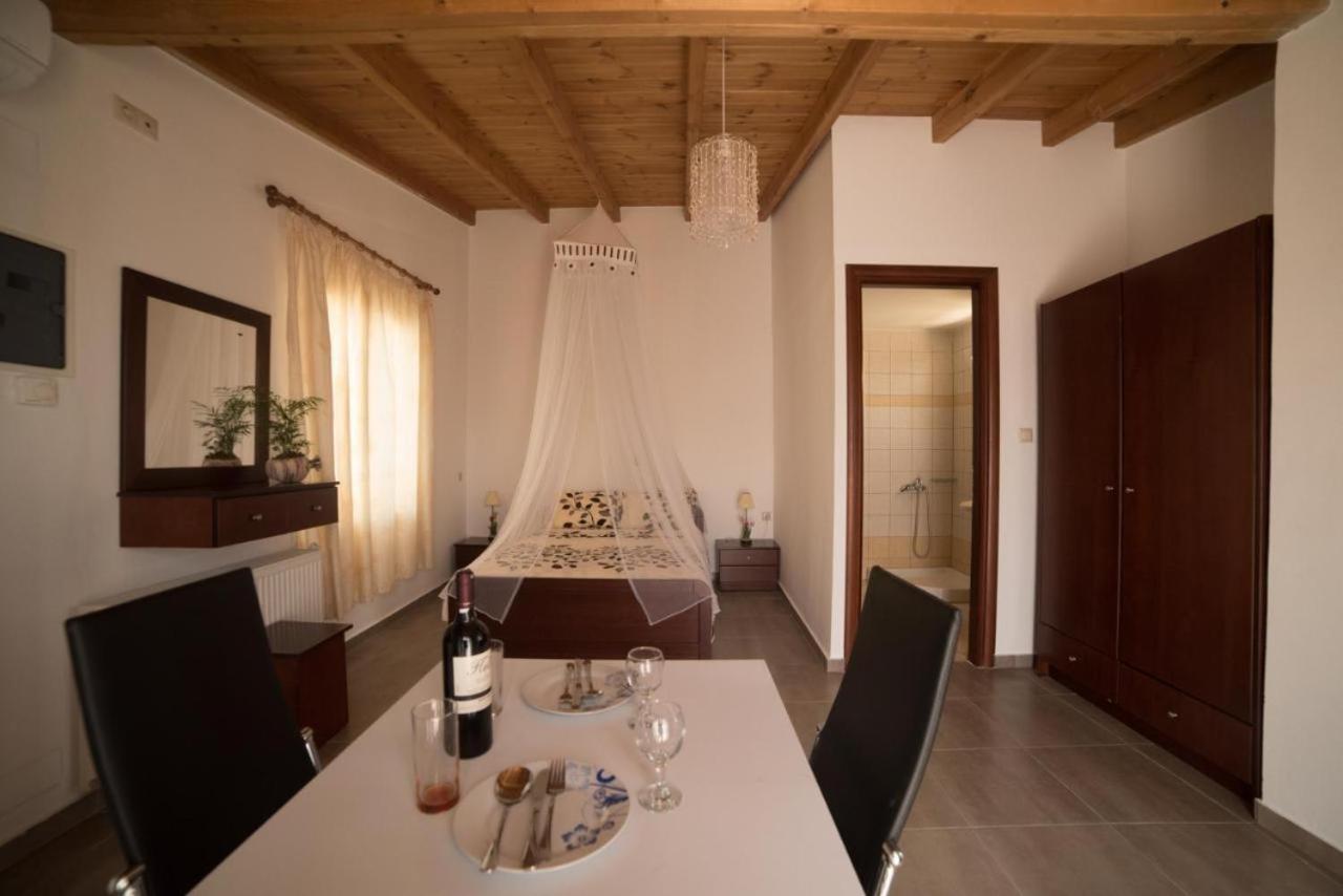 Bodikos Apartments Pitsidia Exterior foto
